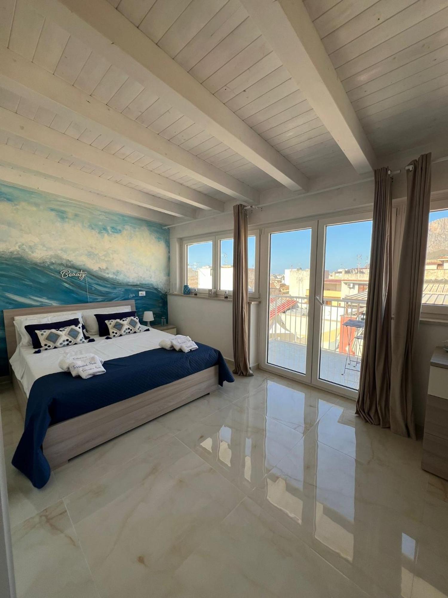 Sea Appartement Terrasini